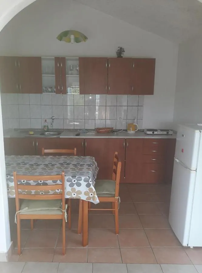 Apartments Vrsa Seline