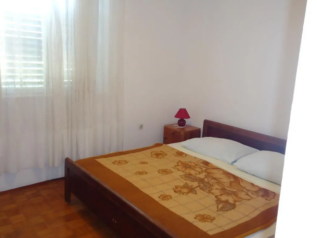 Apartments Vrsa Seline Kroatien
