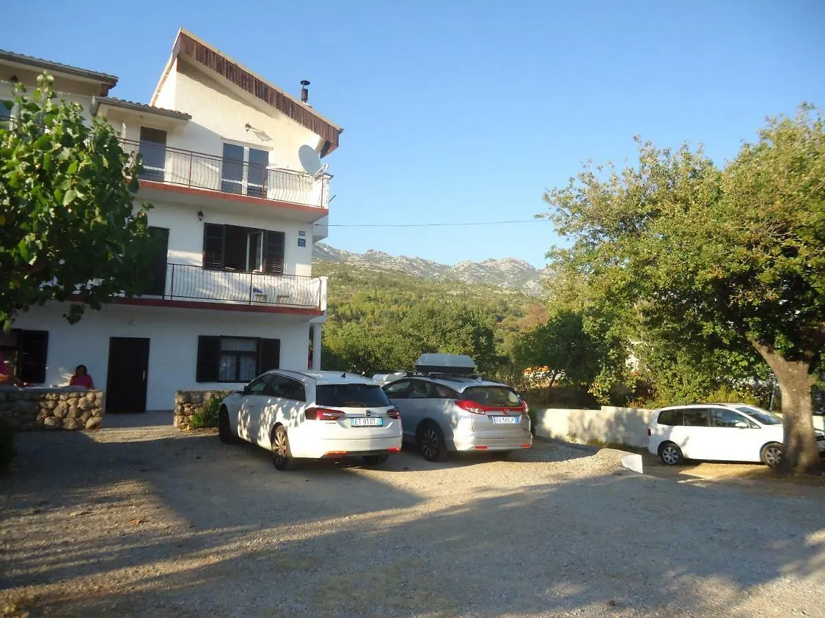 Apartments Vrsa Seline